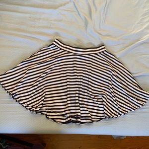 Guess black and white striped skirt